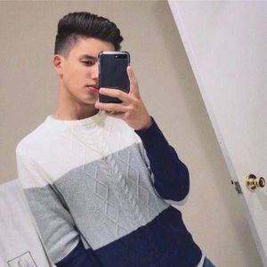 Meet your Posher, Alexandre